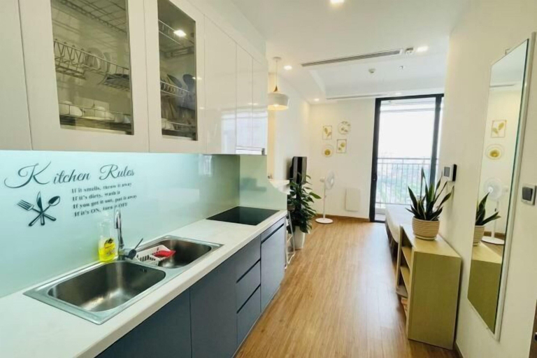 Private kitchen 2, Studio Green Bay 17 Lake view near My Dinh stadium, Từ Liêm