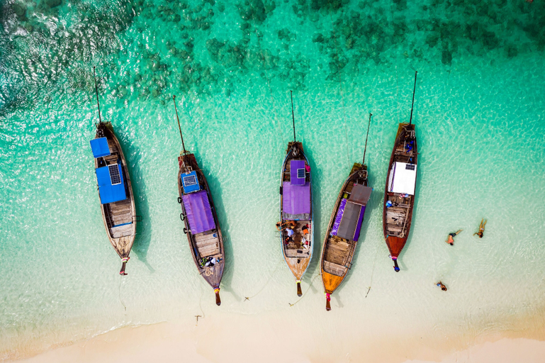Rowing 2, Meet Holiday International Hotel, Pulau Phuket