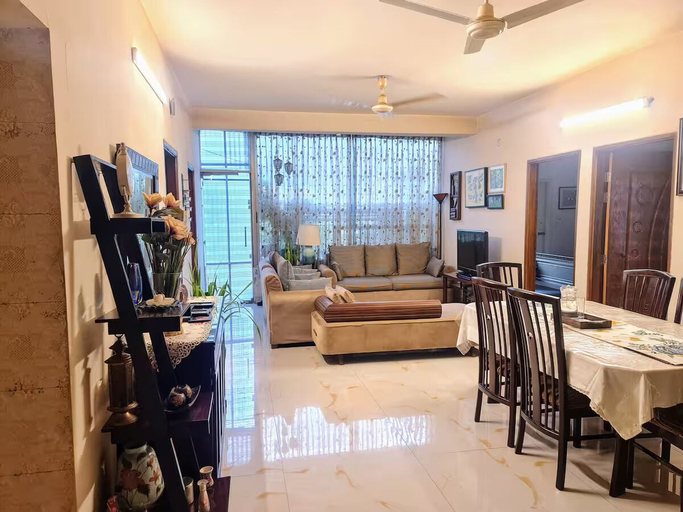In-room dining, Dhaka City Center, Dhaka