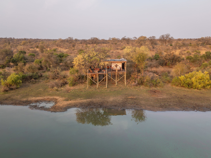 Game viewing 3, Tintswalo Scops Rest, Ehlanzeni