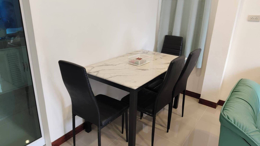 In-room dining 4, Keerana Villa, Buang Sam Phan