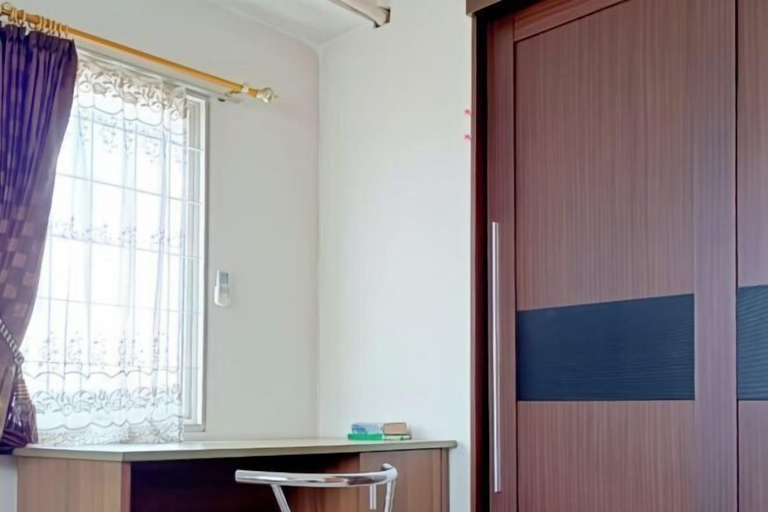 Interior 3, COZY 2BR Pinewood Apt Jatinagor w/ Wi-Fi & Pool, Sumedang