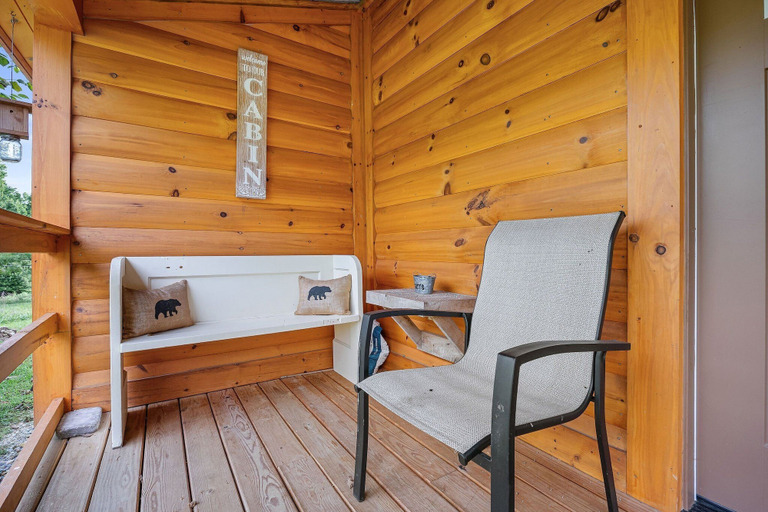 Property grounds 4, The Homestead 2 Bedroom Cabin, Cocke