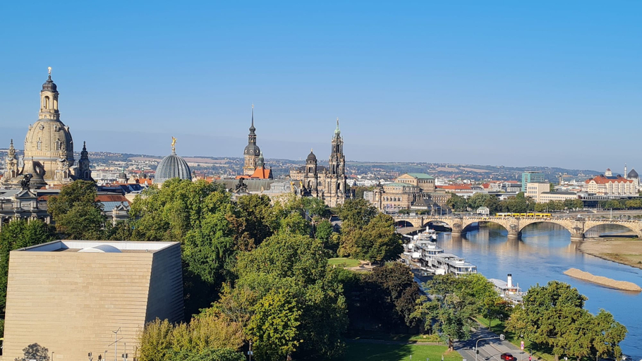 Exterior & Views 2, Hotel Am Terrassenufer, Dresden