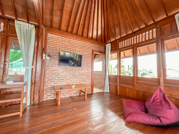 Others 2, Arovala Villa, Bandung