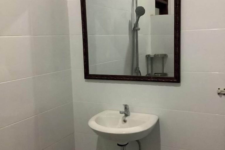Bathroom, Matraville Home Stay Lake Toba, Samosir
