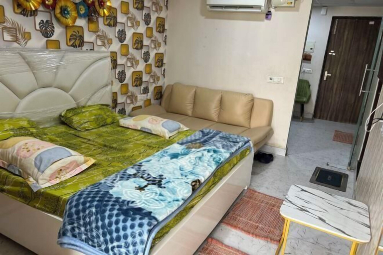 Room 3, Golden Punjabi House, Sahibzada Ajit Singh Nagar