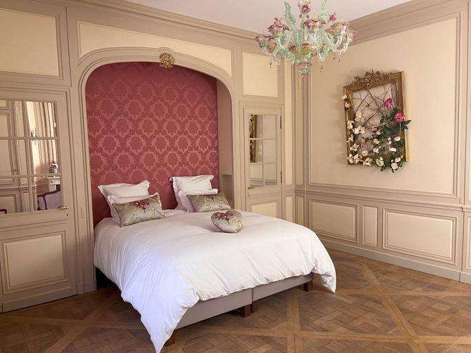 Bedroom 5, Château Ecrin de lumiere, Dordogne