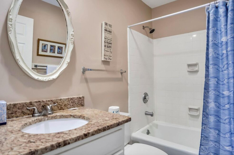 Bathroom 2, Ocean Course - 108 N Sea Pines Dr. 2 Bedroom Villa, Beaufort