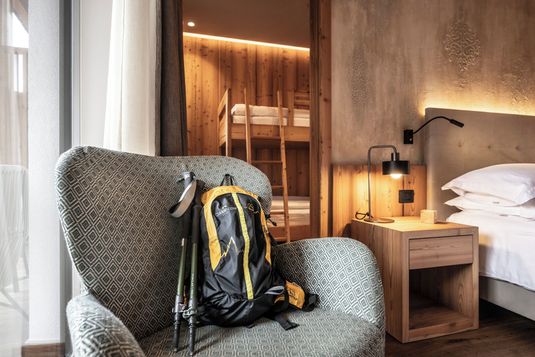 Bedroom 3, Ciampedie Luxury Alpine Spa Hotel, Trento