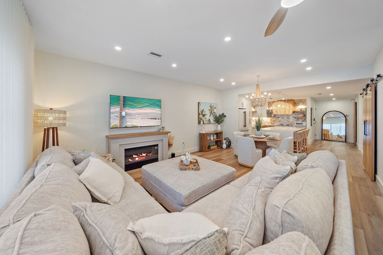 Living area 4, The Beach House 2 Bedroom Condo, Sarasota