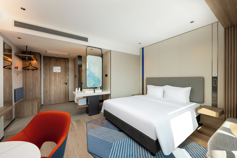 Bedroom 2, Holiday Inn Express Luoyang Longmen, Luoyang