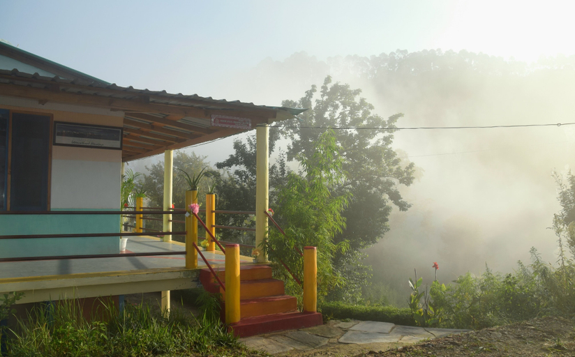 Living area 1, The Himalayan Heaven Homestay Binsar, Almora
