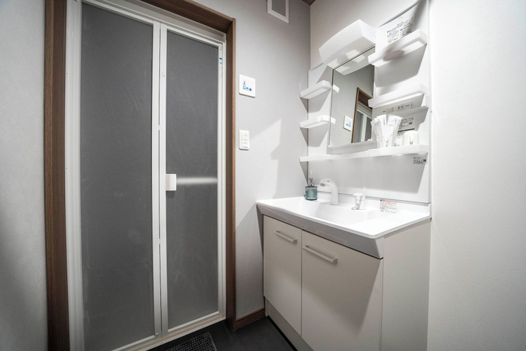 Bathroom 2, MKS201, Asahikawa