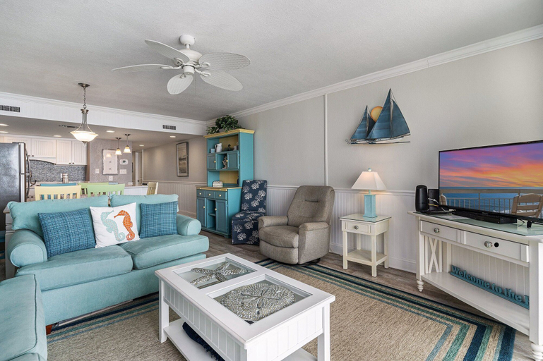 Living area 5, 0702 Waters Edge Resort 2 Bedroom Condo by RedAwning, Georgetown