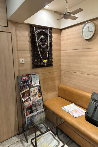 Room 4, Pravasi Residency, Mumbai Suburban
