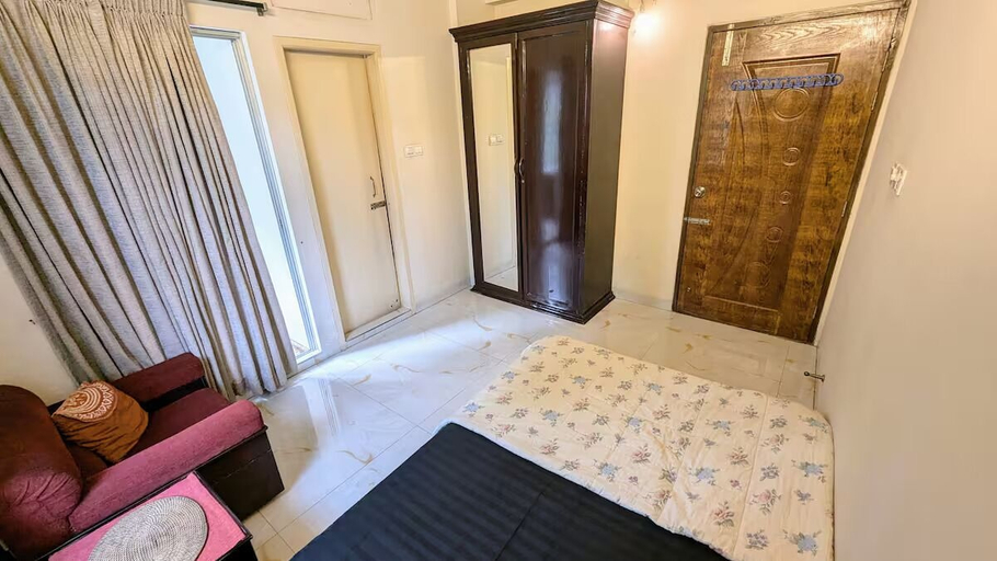 Room 3, Dhaka City Center, Dhaka