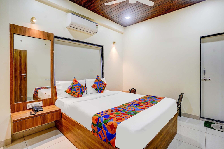 Room 4, Fabhotel The Royal Park, Pune