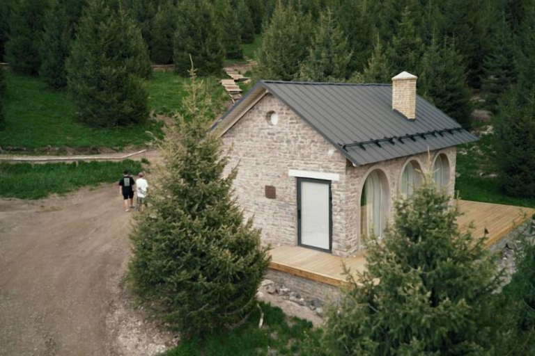 Exterior 2, Pana Nomad Kolsay, Raiymbekskiy