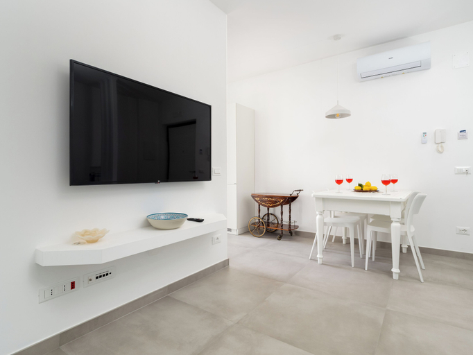 Living area 4, Amal & Surya apartments, Napoli