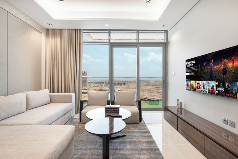 Living area 4, Nobles Suites by Hostiva - City View, Dubai