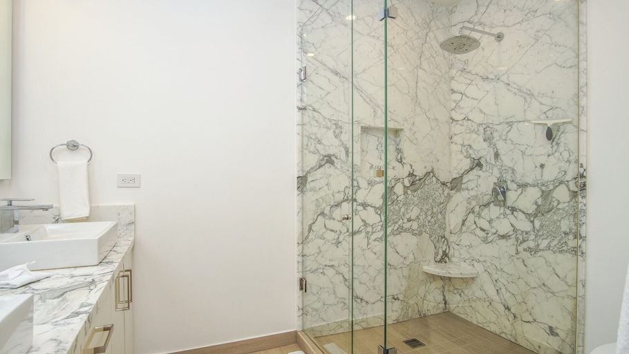 Bathroom 5, Amazing Beach Front Condo Velero 204 at Encantame Towers, Puerto Peñasco