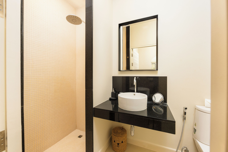 Bathroom 3, Villa Aura 3BR Private Pool Near Naiharn, Pulau Phuket