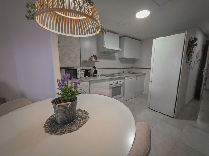 Private kitchen 5, Apartamentos Blue Suites Alicante, Alicante