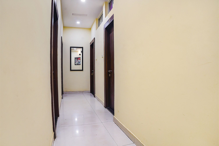 Lobby 5, Fabhotel Shri Vilas, Bhopal