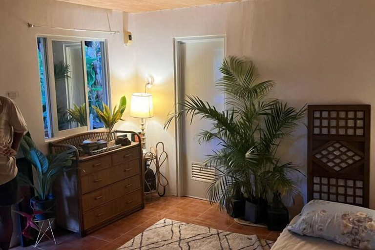 Room 5, Calamansi Garden- Tropical Island Home w/ Starlink, Burgos