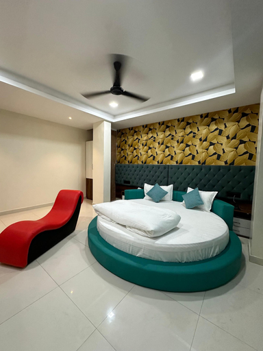 Others 5, Hotel Elite Stay, Pune