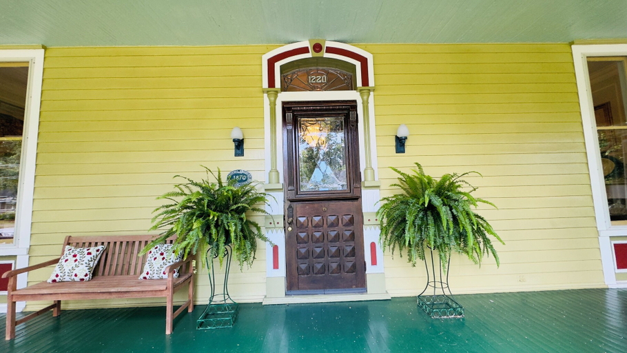 Exterior & Views 2, Rothschild-Pound House Inn, Muscogee