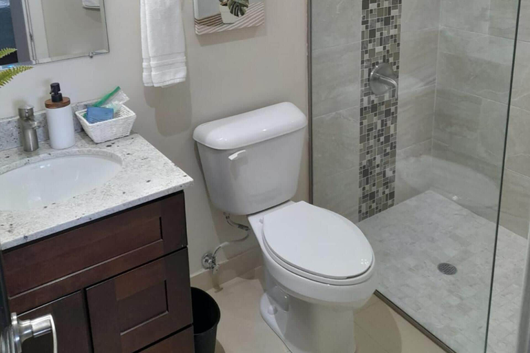 Bathroom, Seaview Paradise - Sleeps 3 - Pool - Parking