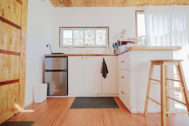 Private kitchen 5, Tiny House in Dahilayan, Manolo Fortich