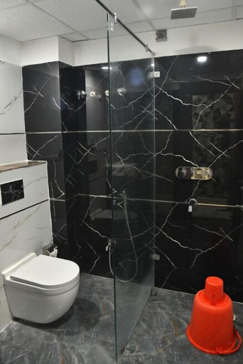 Bathroom 3, Hotel City Square, Deoghar