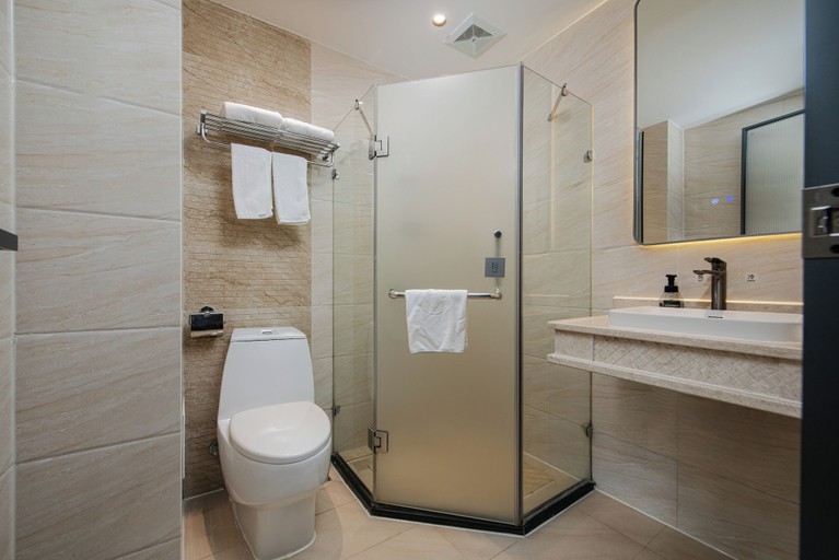 Bathroom 2, Sentraland Pengyue Garden International, Shenzhen