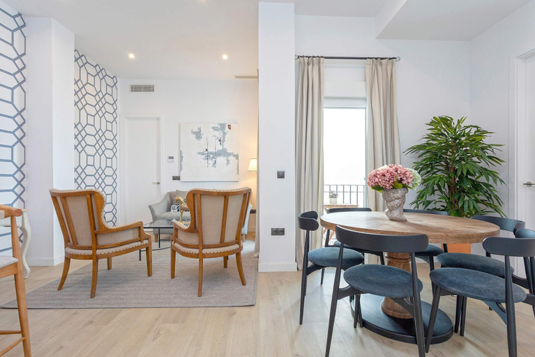 Others 5, Genteel Home Teodosio, Sevilla