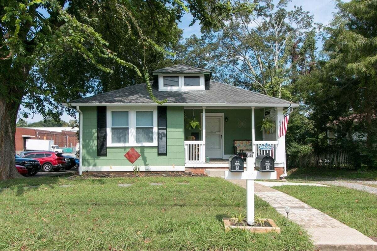 Exterior 4, Clarksville Cottage on Crossland, Montgomery