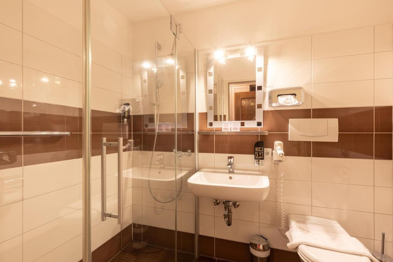 Bathroom 3, Undeloher Hof, Harburg