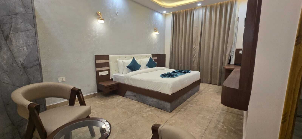Room 5, Evergreen Resort And SPA The Lychee, Nainital