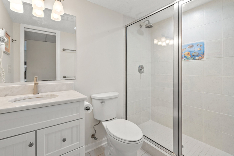Bathroom 4, Sea Cloisters 105b, Horry