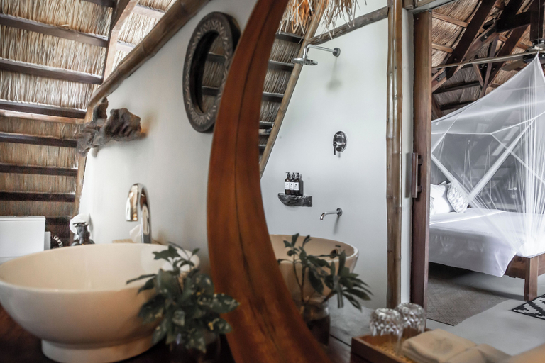Bathroom 5, The Beach House Ocam Ocam, Busuanga