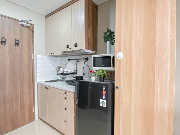 Private kitchen 2, Studio with View at Royal Sentul Park, Bogor