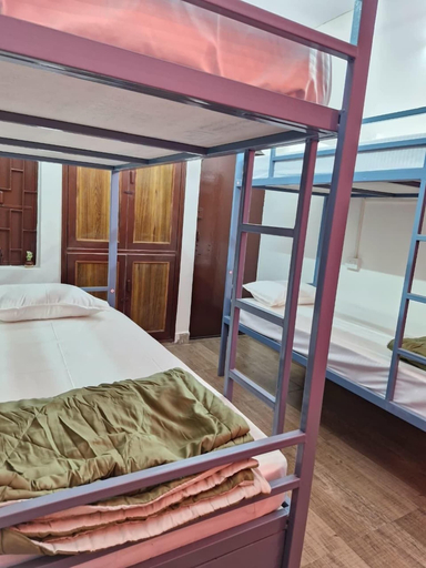 Room 3, TNC Lucknow by The Nomad Cave Hostel, Lucknow