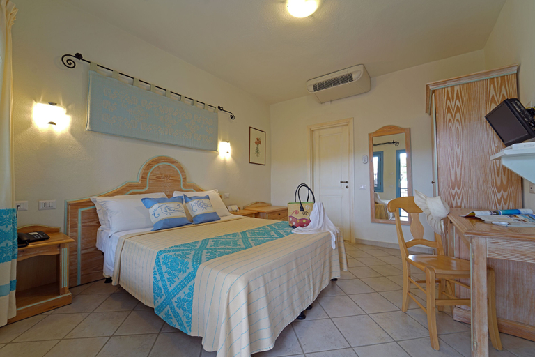 Bedroom, Villaggio Colostrai, Cagliari