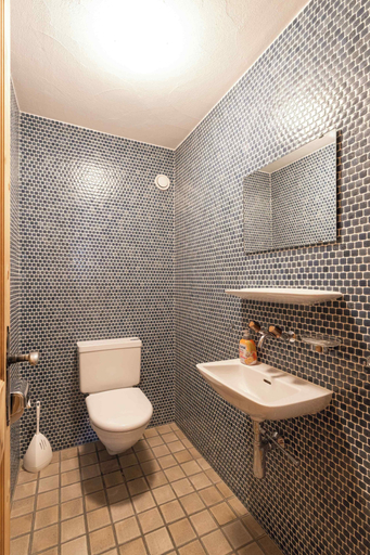Bathroom 3, Chesa Michel, Maloja