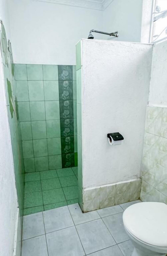 Bathroom 3, Vijiji Hotel and Conference Eldoret, Kapseret