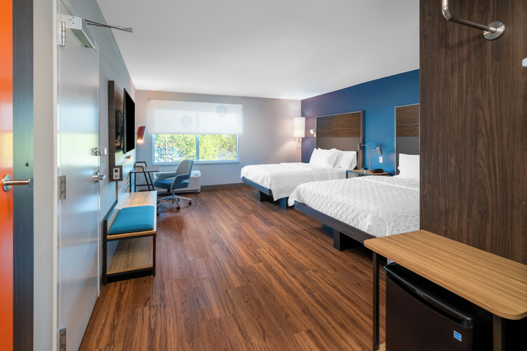 Bedroom 3, Tru by Hilton Savannah Airport, Chatham