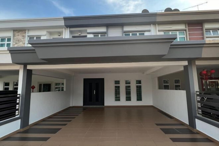 Interior 3, 5 min to AeonBig , Old Street, BP Mall & D Garden, Batu Pahat