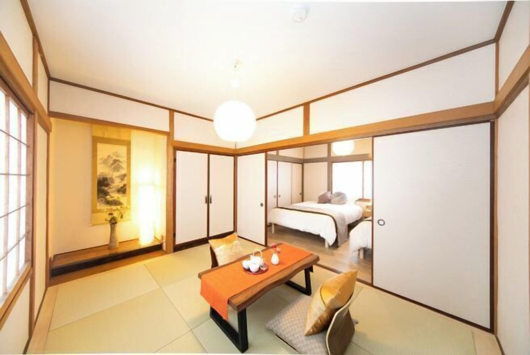 Room 2, Yokkaichi Kawaramachi Hotel, Yokkaichi